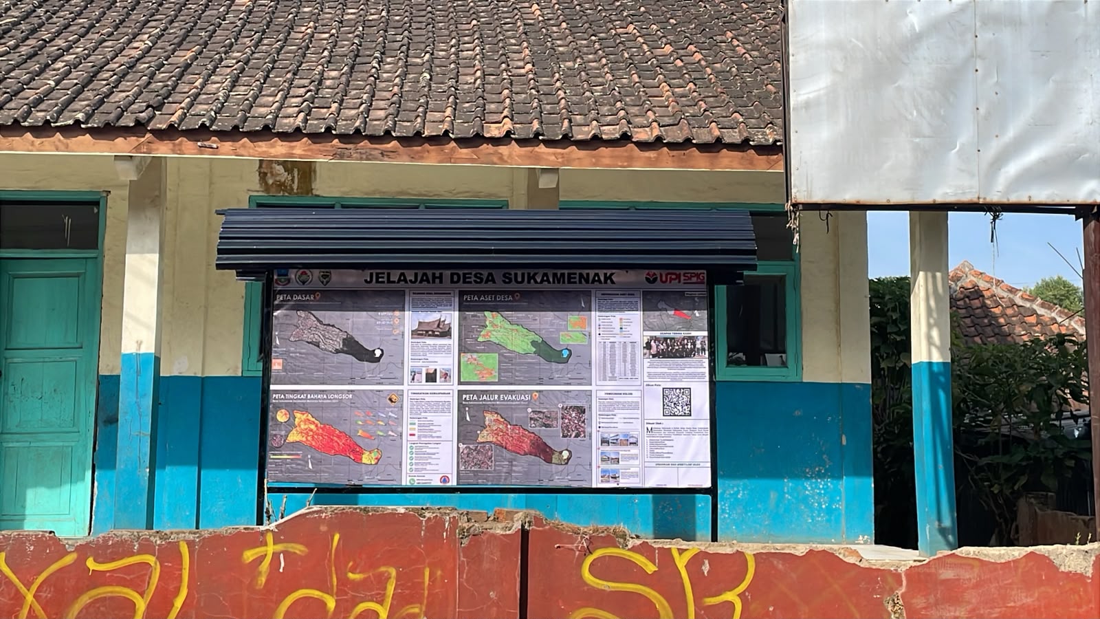 Papan Informasi Desa Sukamenak