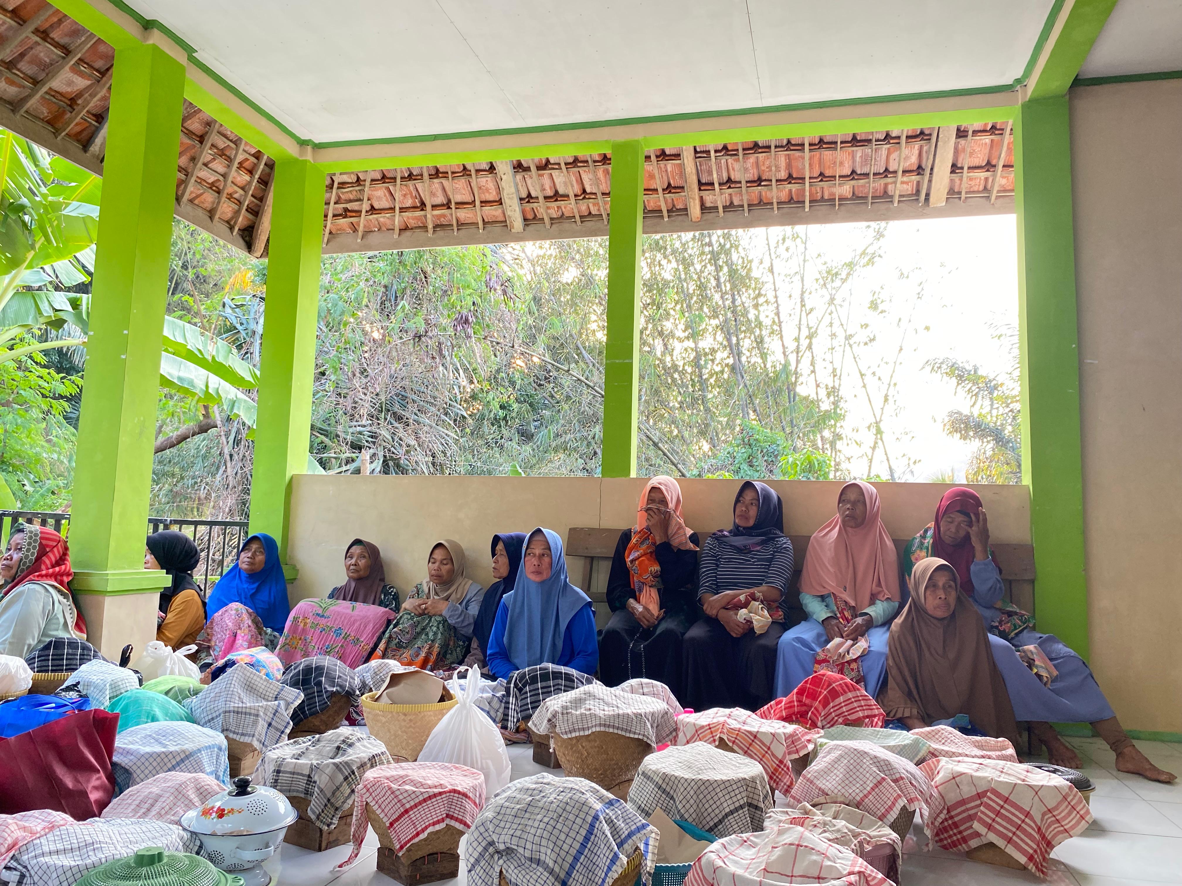 partisipasi buku tahun dusun cibuyung