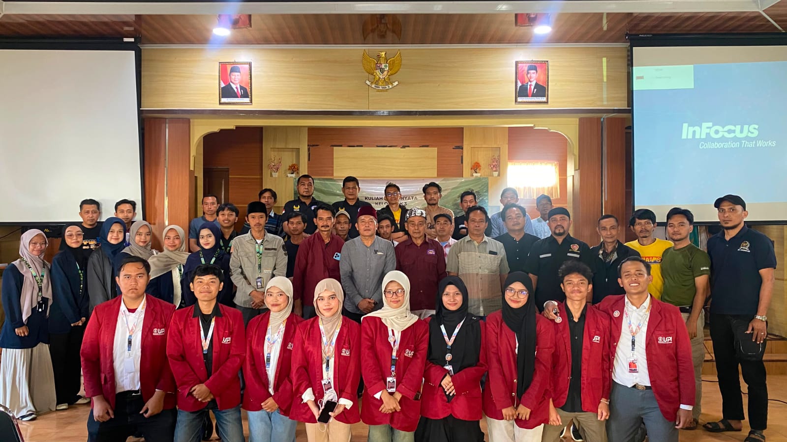 Penyerahan output serta penarikan mahasiswa