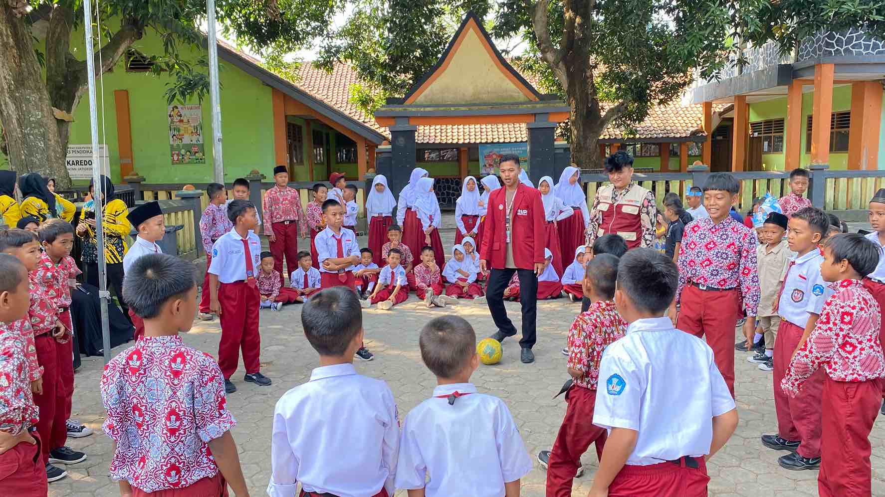 Pagi Ceria, Shalat Duha Bersama KKN 16 — Persiapan Fun Kids Competetion.