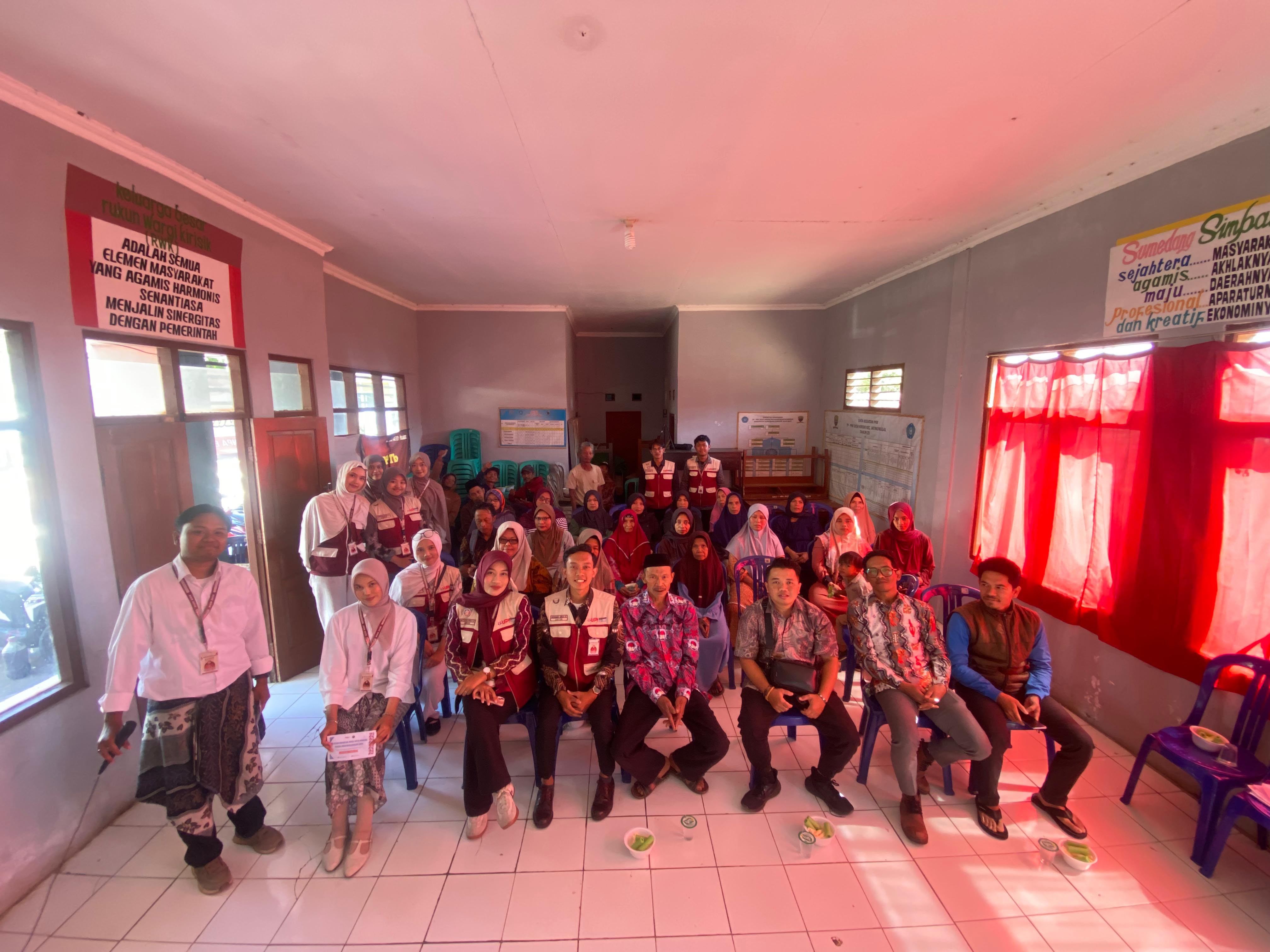Gambar tersebut merupakan program kegiatan yang dilakukan oleh kelompok 26 Desa Kirisik yaitu Workshop Branding UMKM dan juga Pembuatan Logo, pada tanggal 9 Juli 2026